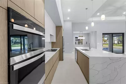 141 SW 35th Ave, Cape Coral, FL 33991 - Photo 13