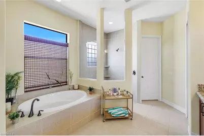 2939 SW 25th St, Cape Coral, FL 33914 - Photo 27