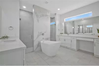 1428 NW 27th Pl, Cape Coral, FL 33993 - Photo 5