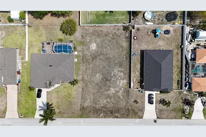 4313 SW 9th Pl, Cape Coral, FL 33914 - Photo 5