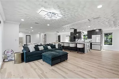 3931 W Riverside Dr, Fort Myers, FL 33901 - Photo 5