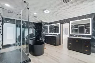 3931 W Riverside Dr, Fort Myers, FL 33901 - Photo 23