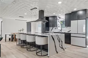 3931 W Riverside Dr, Fort Myers, FL 33901 - Photo 3