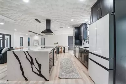 3931 W Riverside Dr, Fort Myers, FL 33901 - Photo 13