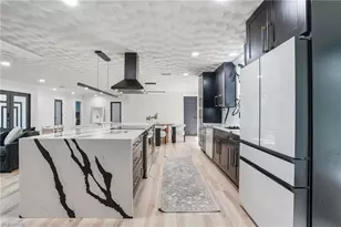 3931 W Riverside Dr, Fort Myers, FL 33901 - Photo 13