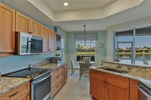 10010 Sky View Way, Fort Myers, FL 33913 - Photo 7