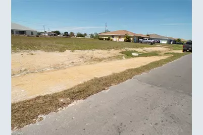 1816 NE 8th Pl, Cape Coral, FL 33909 - Photo 3