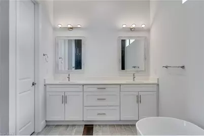 2101 NW 8th Ter, Cape Coral, FL 33993 - Photo 25