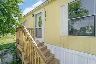 428 Ave D NW, Moore Haven, FL 33471 - Photo 3