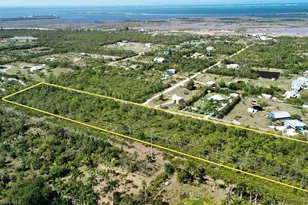 4031 Pinetree Blvd, Saint James City, FL 33956 - Photo 7