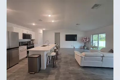 4421 NE 15th Pl, Cape Coral, FL 33909 - Photo 3