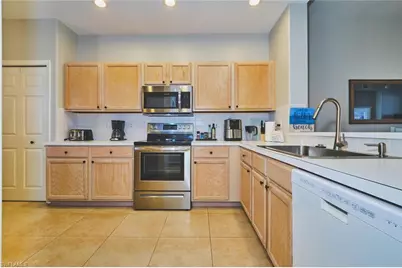 9100 Southmont Cv #302, Fort Myers, FL 33908 - Photo 11