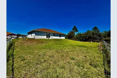 1916 Loyola Ave, Lehigh Acres, FL 33972 - Photo 19