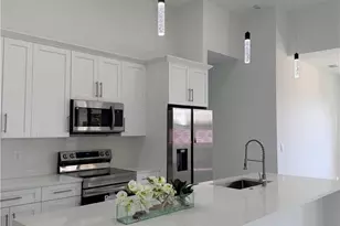 800 E 7th St, Lehigh Acres, FL 33972 - Photo 11