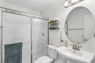 5839 Vancouver Cir, Fort Myers, FL 33907 - Photo 13