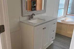 2253 Queen Anne Dr, Fort Myers, FL 33905 - Photo 9