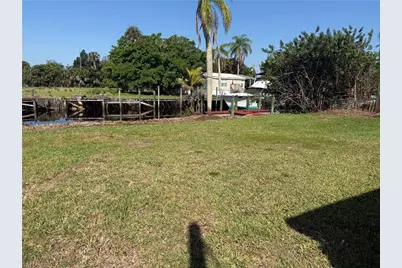 2253 Queen Anne Dr, Fort Myers, FL 33905 - Photo 5