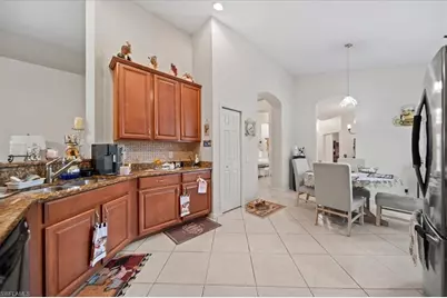 2714 Brightside Ct, Cape Coral, FL 33991 - Photo 15