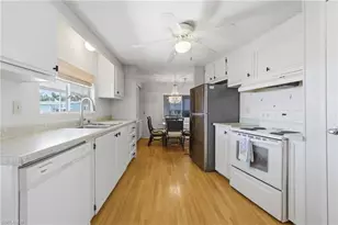 726 Knotty Pine Cir, North Fort Myers, FL 33917 - Photo 15