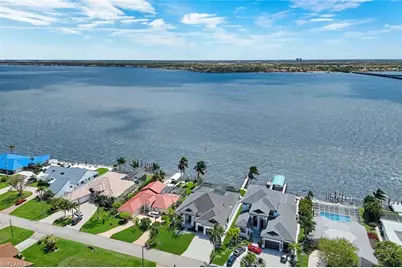 4415 SE 20th Pl, Cape Coral, FL 33904 - Photo 3