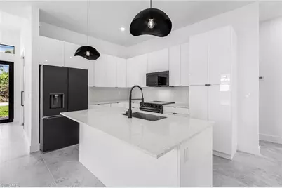 2903 10th St SW, Lehigh Acres, FL 33976 - Photo 3