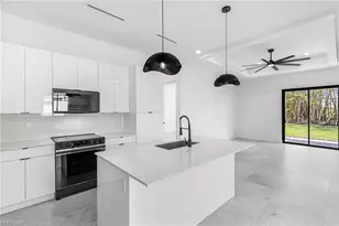 2903 10th St SW, Lehigh Acres, FL 33976 - Photo 23