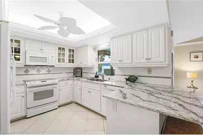 1022 SE 17th Ave, Cape Coral, FL 33990 - Photo 3