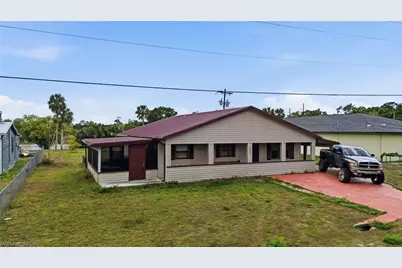 2405 Zoysia Ln, North Fort Myers, FL 33917 - Photo 37