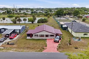 2405 Zoysia Ln, North Fort Myers, FL 33917 - Photo 39