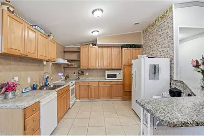 2405 Zoysia Ln, North Fort Myers, FL 33917 - Photo 7