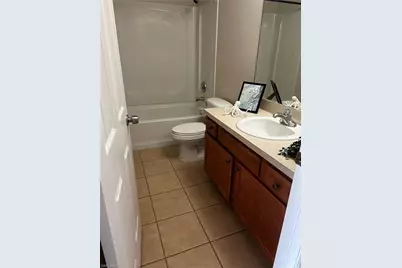 1427 NE 8th Pl, Cape Coral, FL 33909 - Photo 7