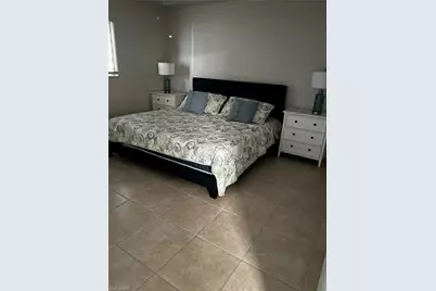 1427 NE 8th Pl, Cape Coral, FL 33909 - Photo 5