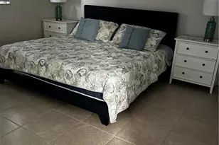 1427 NE 8th Pl, Cape Coral, FL 33909 - Photo 5