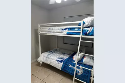 1427 NE 8th Pl, Cape Coral, FL 33909 - Photo 3