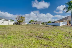 2113 NE 15th Terrace, Cape Coral, FL 33909 - Photo 5