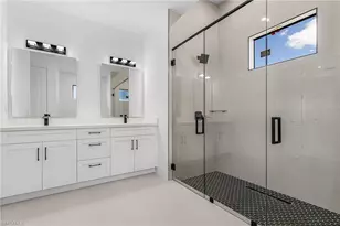 800 NW 8th Terrace, Cape Coral, FL 33993 - Photo 15