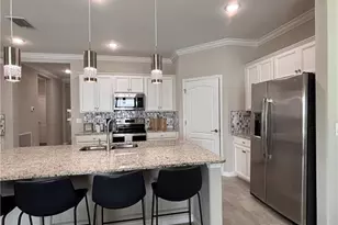 4028 E Hampton Cir, Alva, FL 33920 - Photo 5