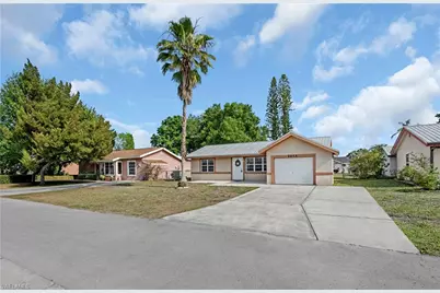 2013 Clipper Ter, Labelle, FL 33935 - Photo 1