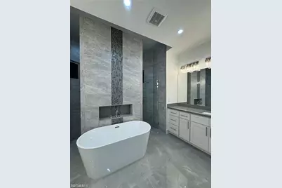 2813 NW 14th Ter, Cape Coral, FL 33993 - Photo 5