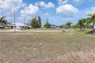 1645 NW 39th Ave, Cape Coral, FL 33993 - Photo 11