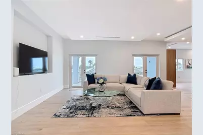 445 Madison Ct, Fort Myers Beach, FL 33931 - Photo 7