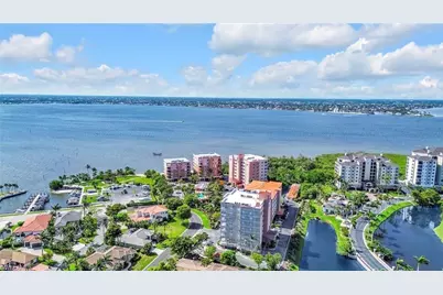 14819 Laguna Dr #403, Fort Myers, FL 33908 - Photo 33