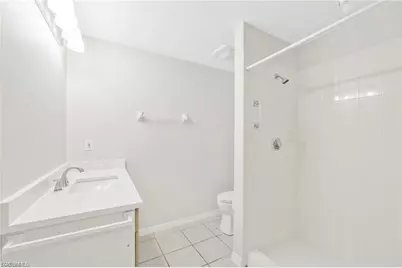 14819 Laguna Dr #403, Fort Myers, FL 33908 - Photo 11