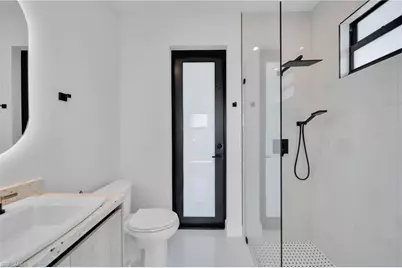 323 NW 11th Ter, Cape Coral, FL 33993 - Photo 25