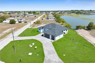 323 NW 11th Terrace, Cape Coral, FL 33993 - Photo 39