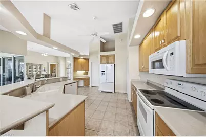 1635 SE 40th St, Cape Coral, FL 33904 - Photo 11