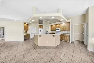 1635 SE 40th St, Cape Coral, FL 33904 - Photo 13