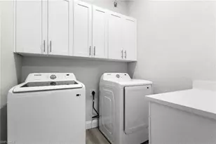 923 Alcalde St E, Lehigh Acres, FL 33974 - Photo 21