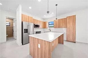 2705 Darlene Pl, Lehigh Acres, FL 33971 - Photo 17