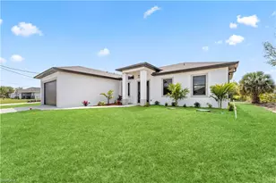 2705 Darlene Pl, Lehigh Acres, FL 33971 - Photo 5